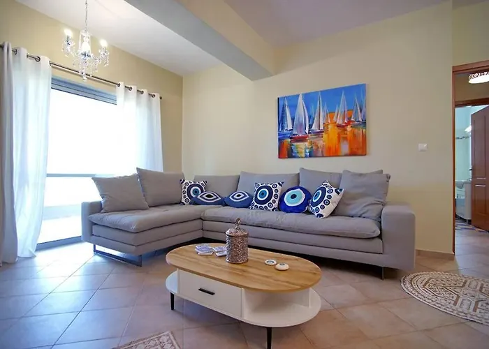 Apartment Royal Blu Kyparissia